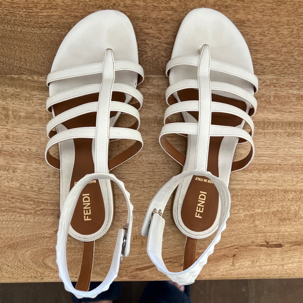 Fendi white gladiator sandals 37,5